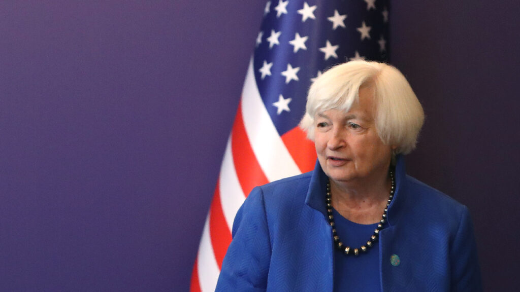 Janet Yellen Predicts Bank Earnings Pressure And Mergers wsjrenewal