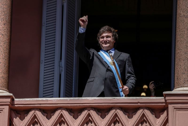 Argentina Faces Debt Service Crisis Over UK Court Ruling