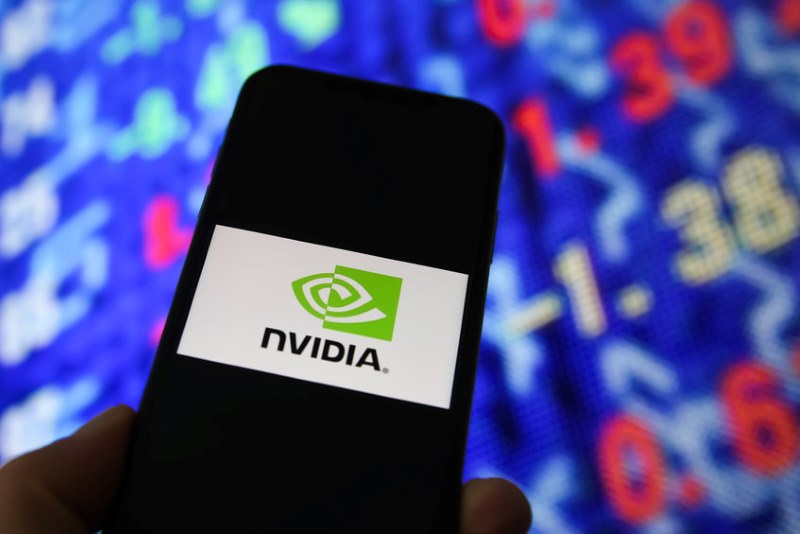 Nvidia Stock Reverses Course, Gains Amid Market Fluctuations